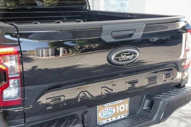 Ford Ranger XLT 2WD SuperCrew 5' Box 2026 — side view