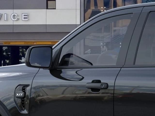 Ford Ranger XLT 4WD SuperCrew 5' Box 2026 — side view
