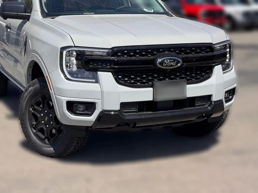 Ford Ranger XLT 4WD SuperCrew 5' Box 2026 — side view