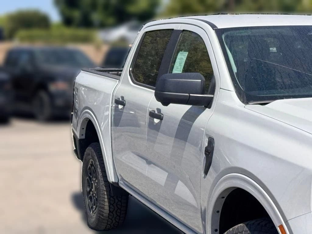 Ford Ranger XLT 4WD SuperCrew 5' Box 2026 — side view
