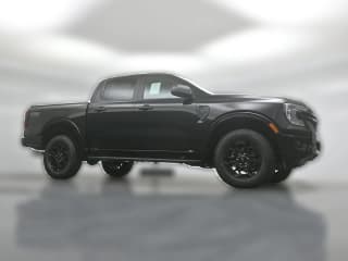 Ford Ranger XLT 4WD SuperCrew 5' Box
