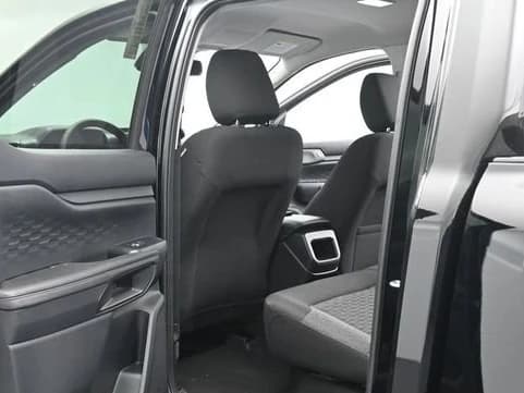 Ford Ranger XLT 4WD SuperCrew 5' Box 2026 — side view
