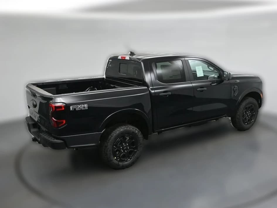 Ford Ranger XLT 4WD SuperCrew 5' Box 2026 — side view