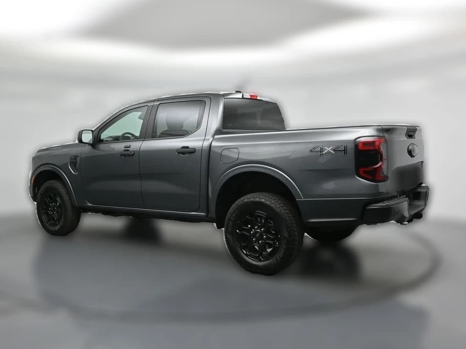 Ford Ranger XLT 4WD SuperCrew 5' Box 2026 — side view