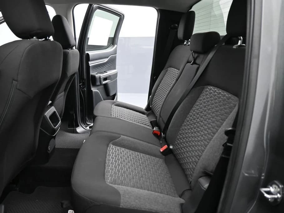 Ford Ranger XLT 4WD SuperCrew 5' Box 2026 — side view