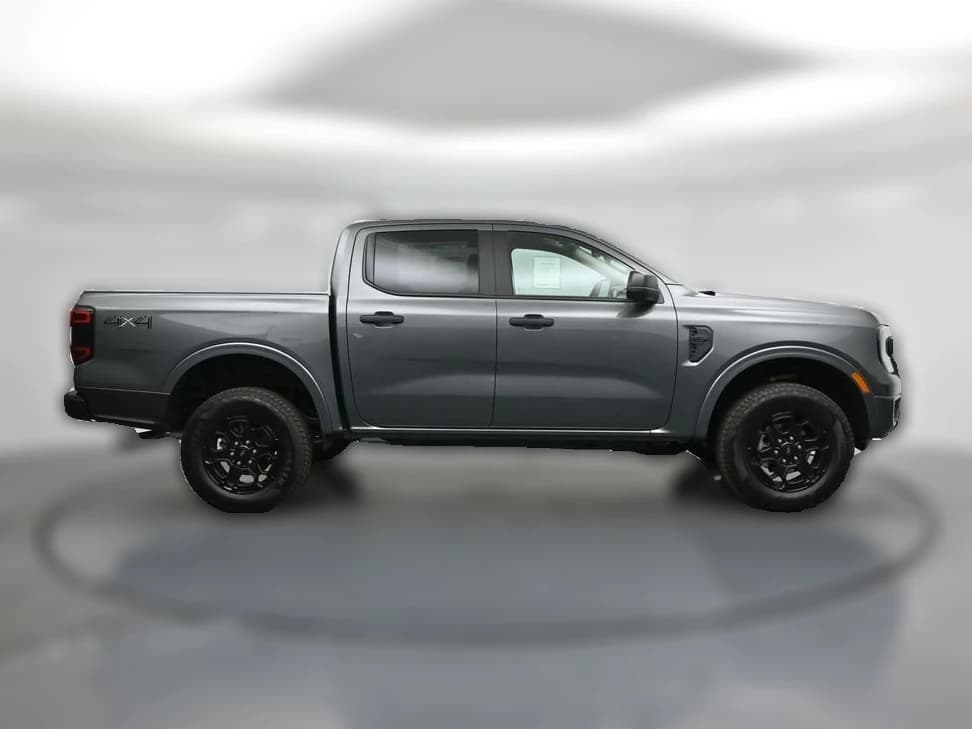 Ford Ranger XLT 4WD SuperCrew 5' Box 2026 — side view