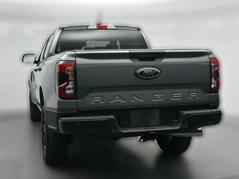Ford Ranger XLT 4WD SuperCrew 5' Box 2026 — side view