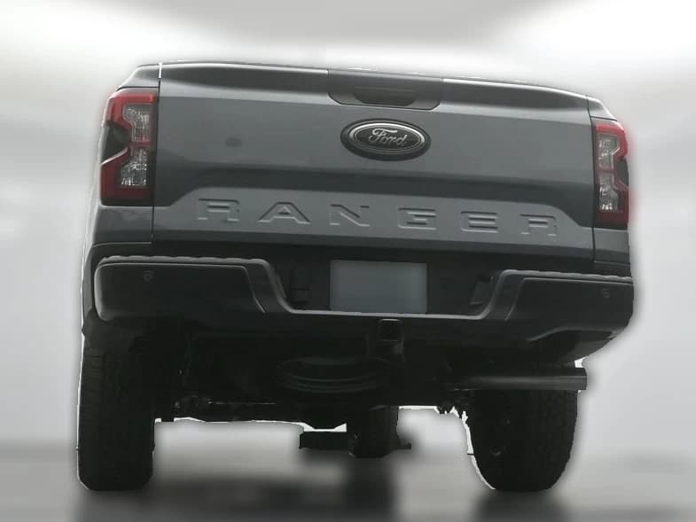 Ford Ranger XLT 4WD SuperCrew 5' Box 2026 — side view