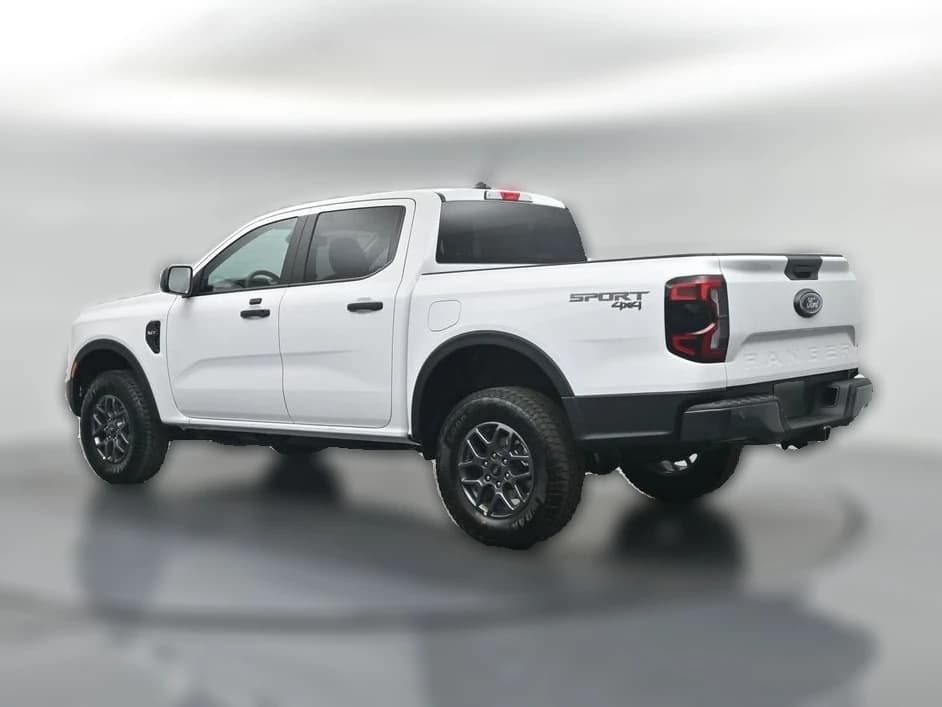Ford Ranger XLT 4WD SuperCrew 5' Box 2026 — side view
