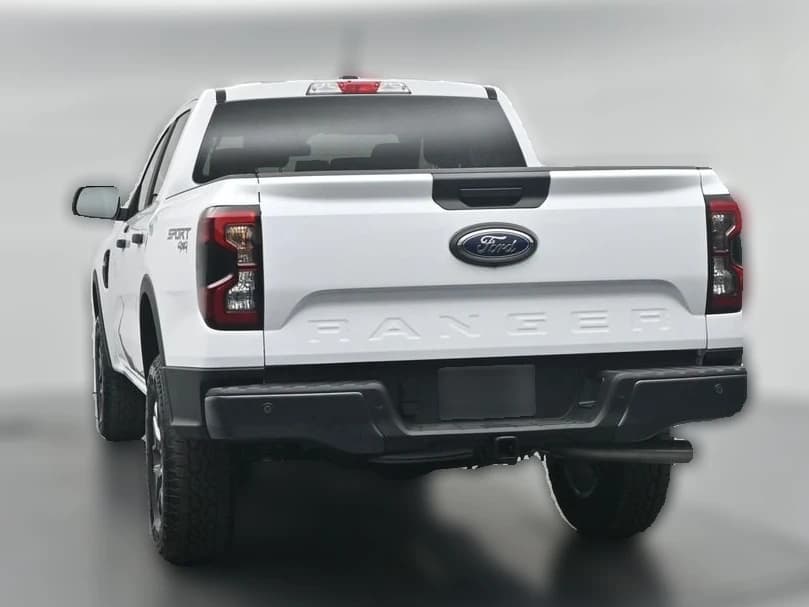 Ford Ranger XLT 4WD SuperCrew 5' Box 2026 — side view