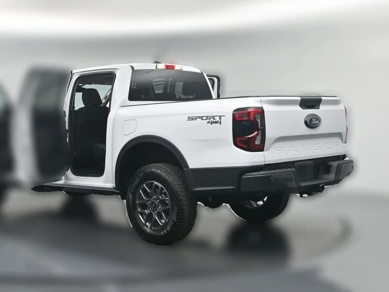 Ford Ranger XLT 4WD SuperCrew 5' Box 2026 — side view