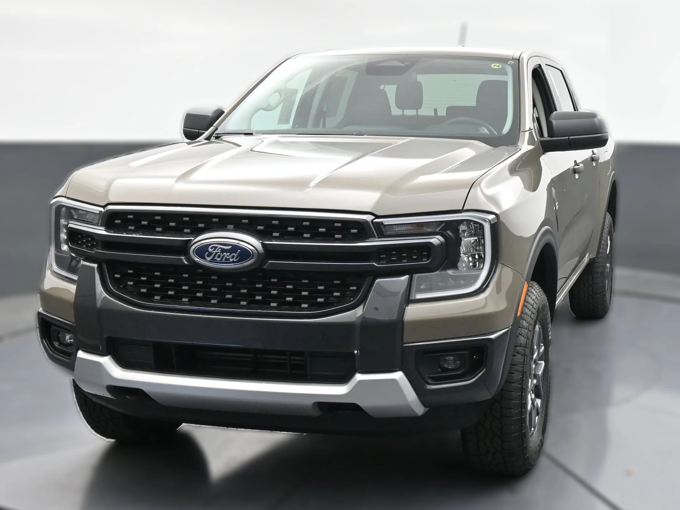Ford Ranger XLT 4WD SuperCrew 5' Box 2026 — side view