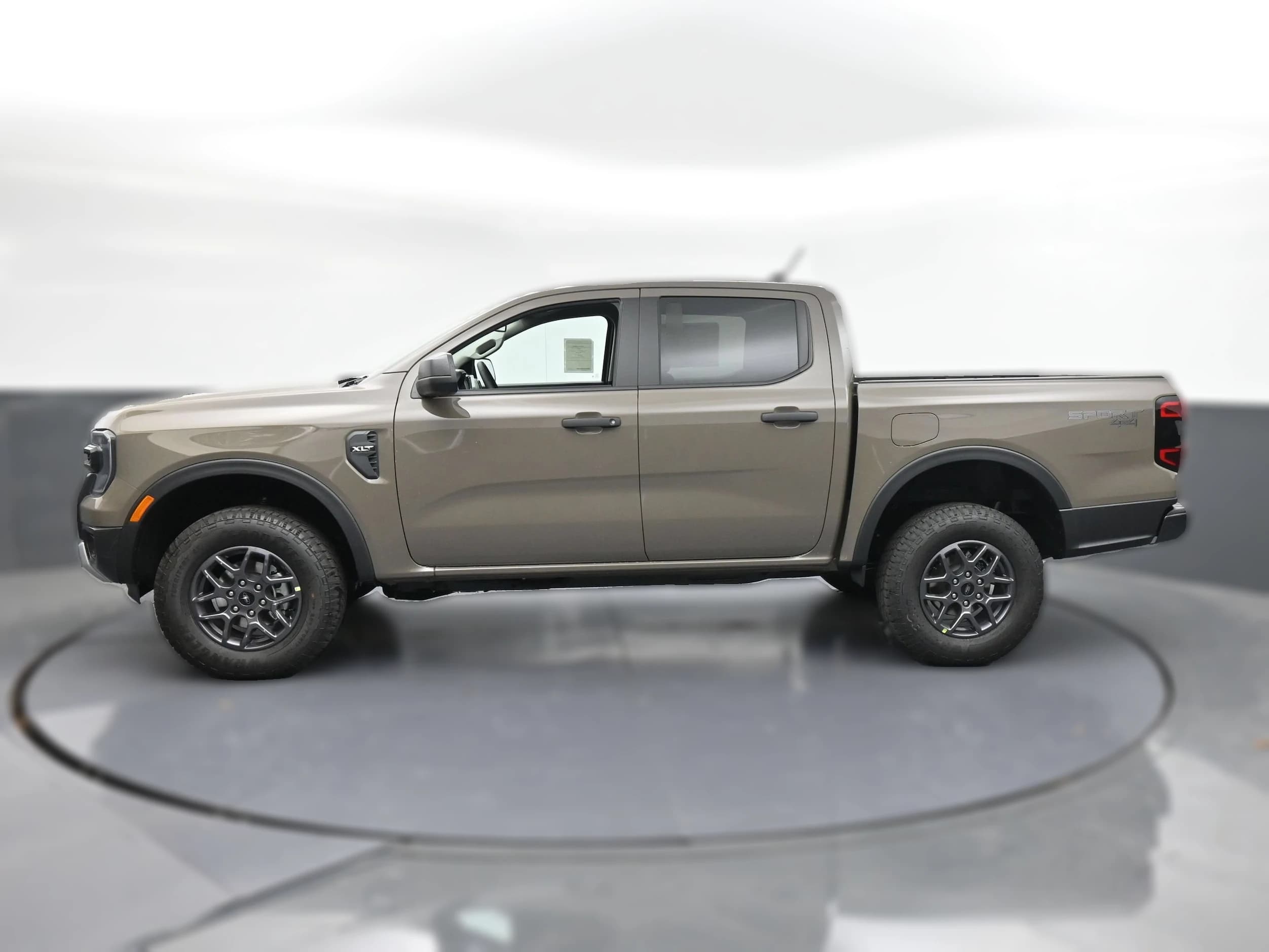 Ford Ranger XLT 4WD SuperCrew 5' Box 2026 — side view