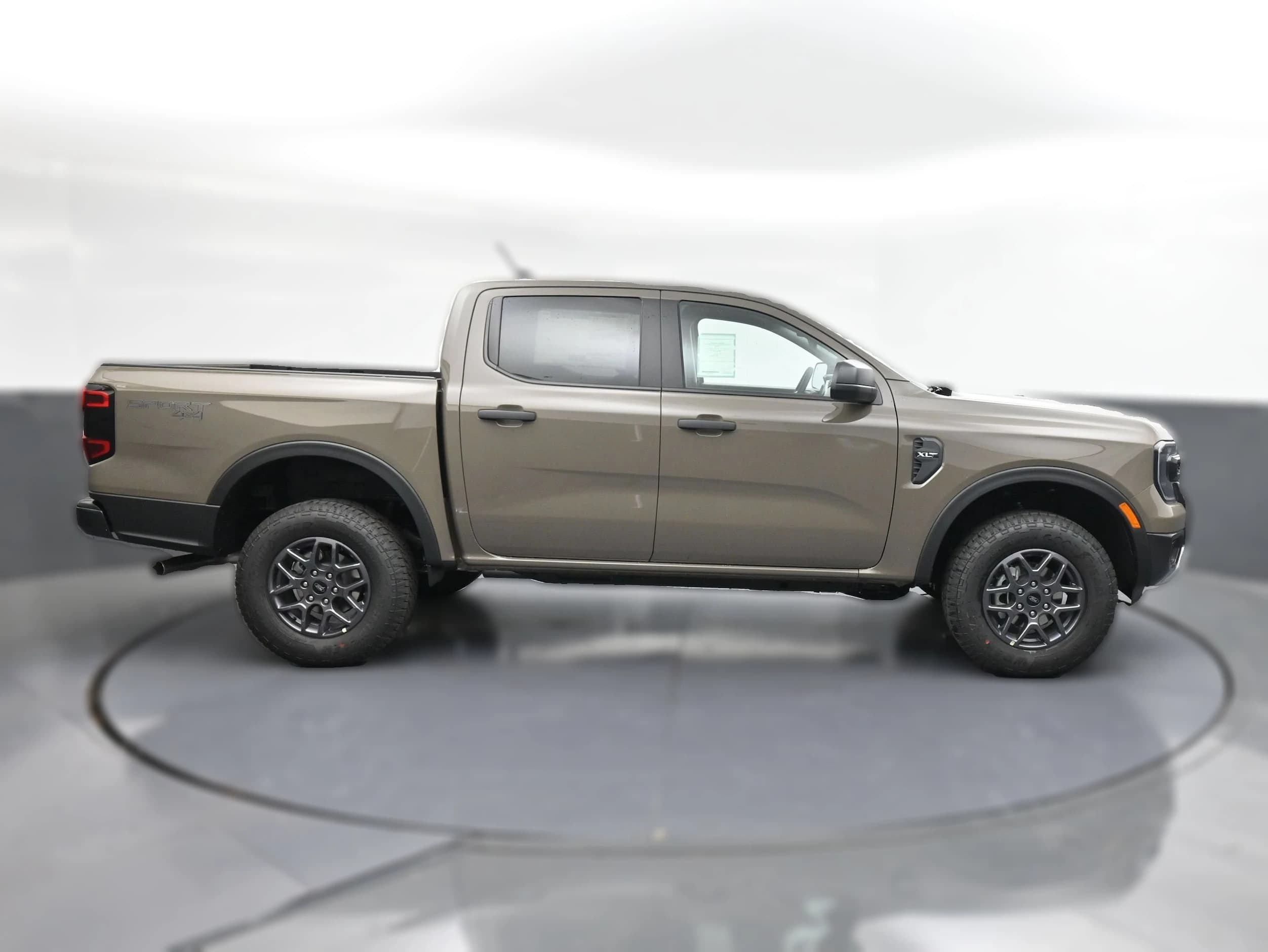 Ford Ranger XLT 4WD SuperCrew 5' Box 2026 — side view