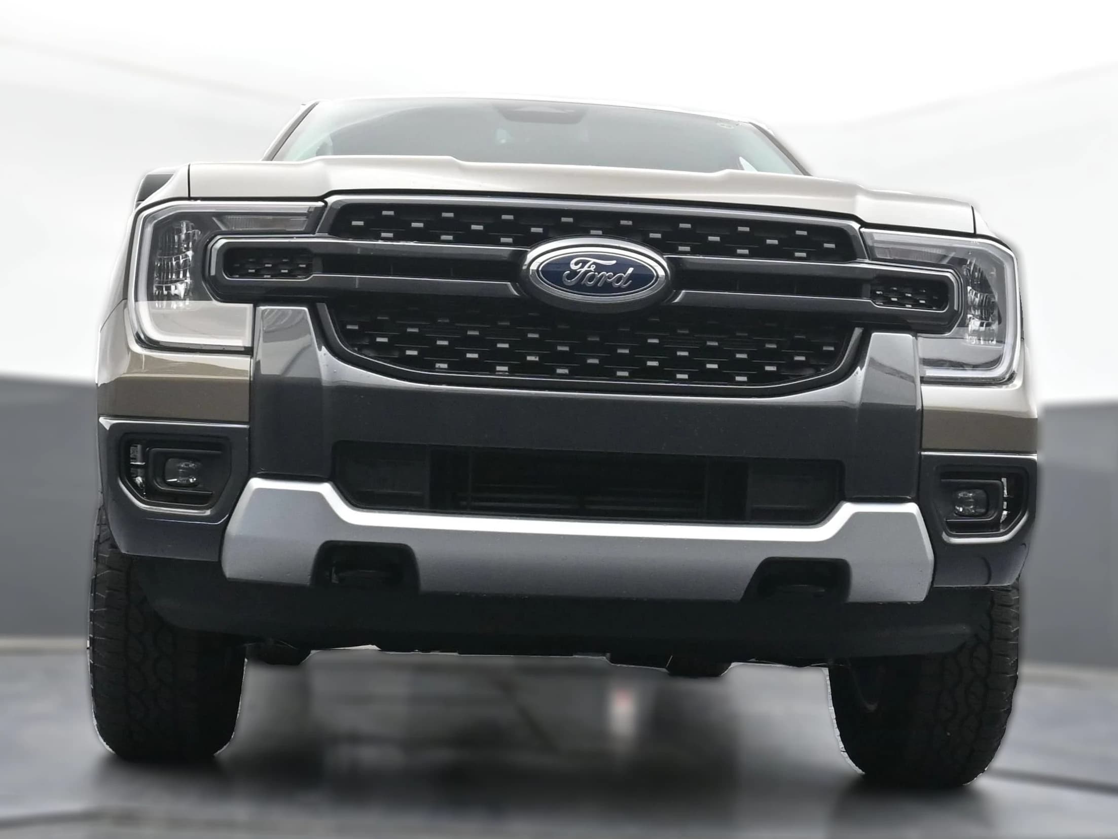 Ford Ranger XLT 4WD SuperCrew 5' Box 2026 — side view