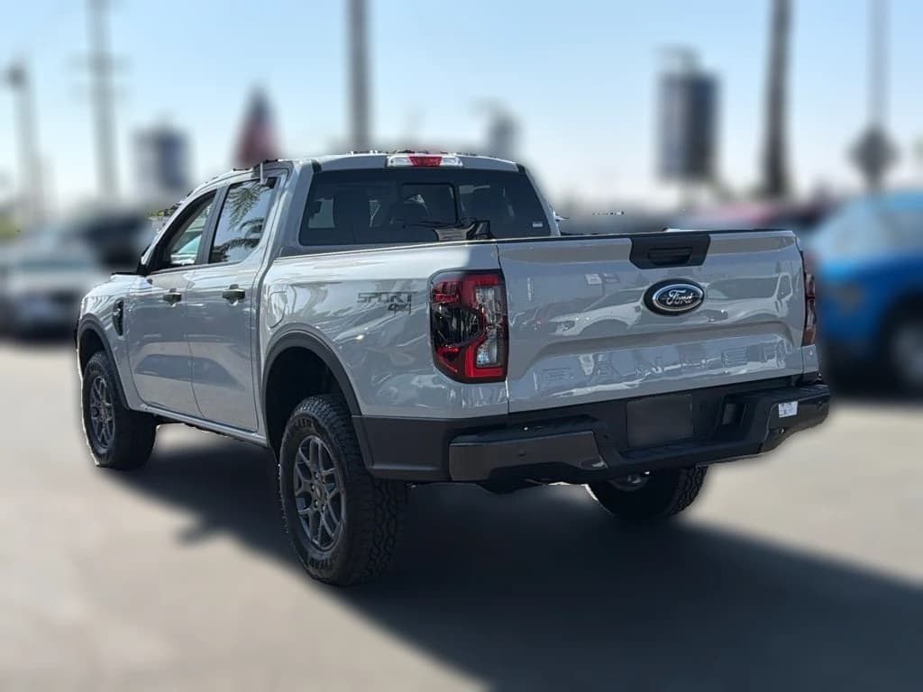 Ford Ranger XLT 4WD SuperCrew 5' Box 2026 — side view