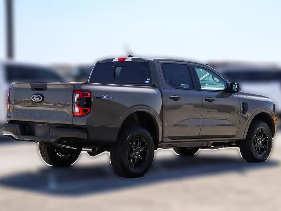 Ford Ranger XLT 4WD SuperCrew 5' Box 2026 — side view