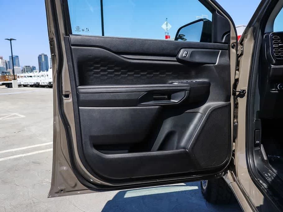Ford Ranger XLT 4WD SuperCrew 5' Box 2026 — side view