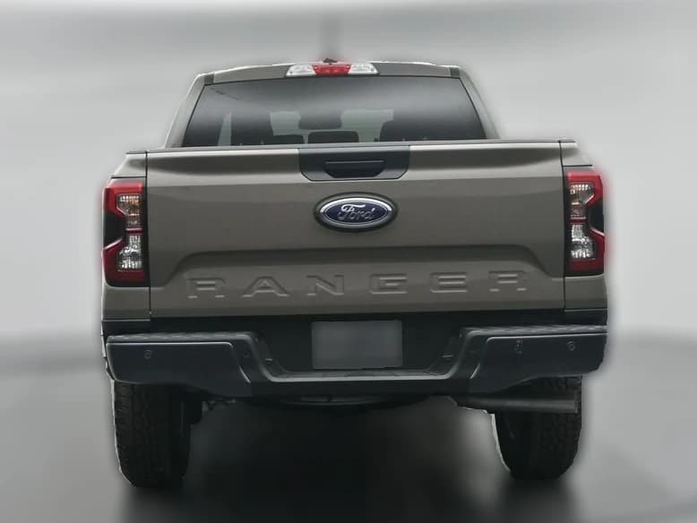 Ford Ranger XLT 4WD SuperCrew 5' Box 2026 — side view
