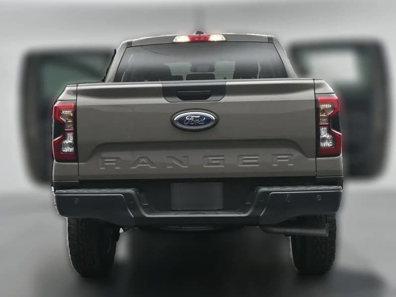 Ford Ranger XLT 4WD SuperCrew 5' Box 2026 — side view