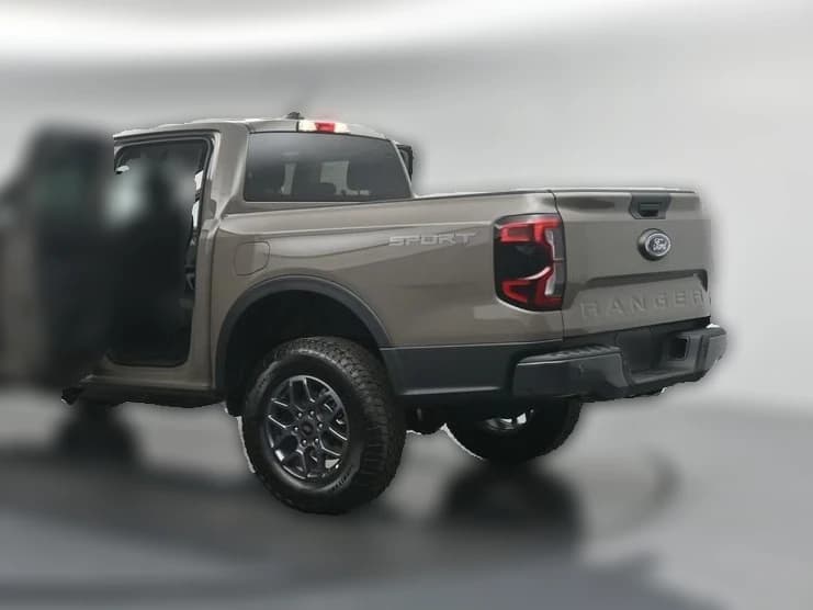 Ford Ranger XLT 4WD SuperCrew 5' Box 2026 — side view