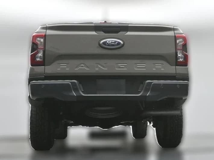 Ford Ranger XLT 4WD SuperCrew 5' Box 2026 — side view