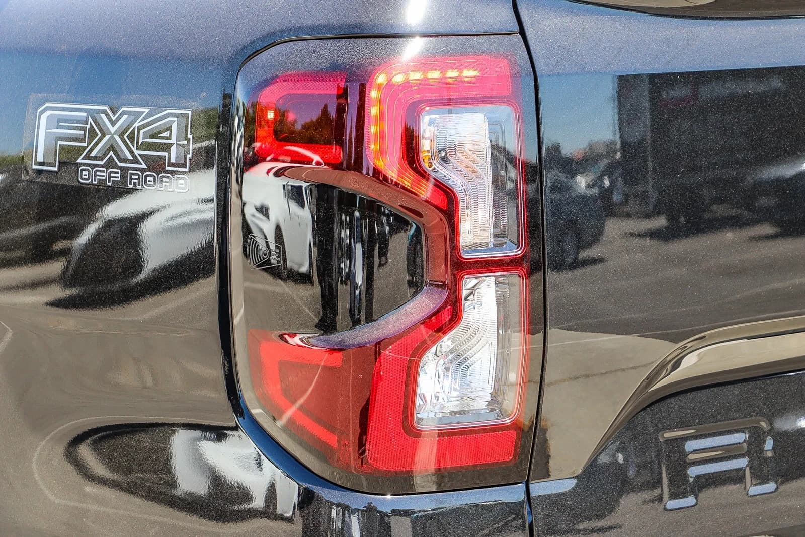 Ford Ranger XLT 4WD SuperCrew 5' Box 2026 — side view