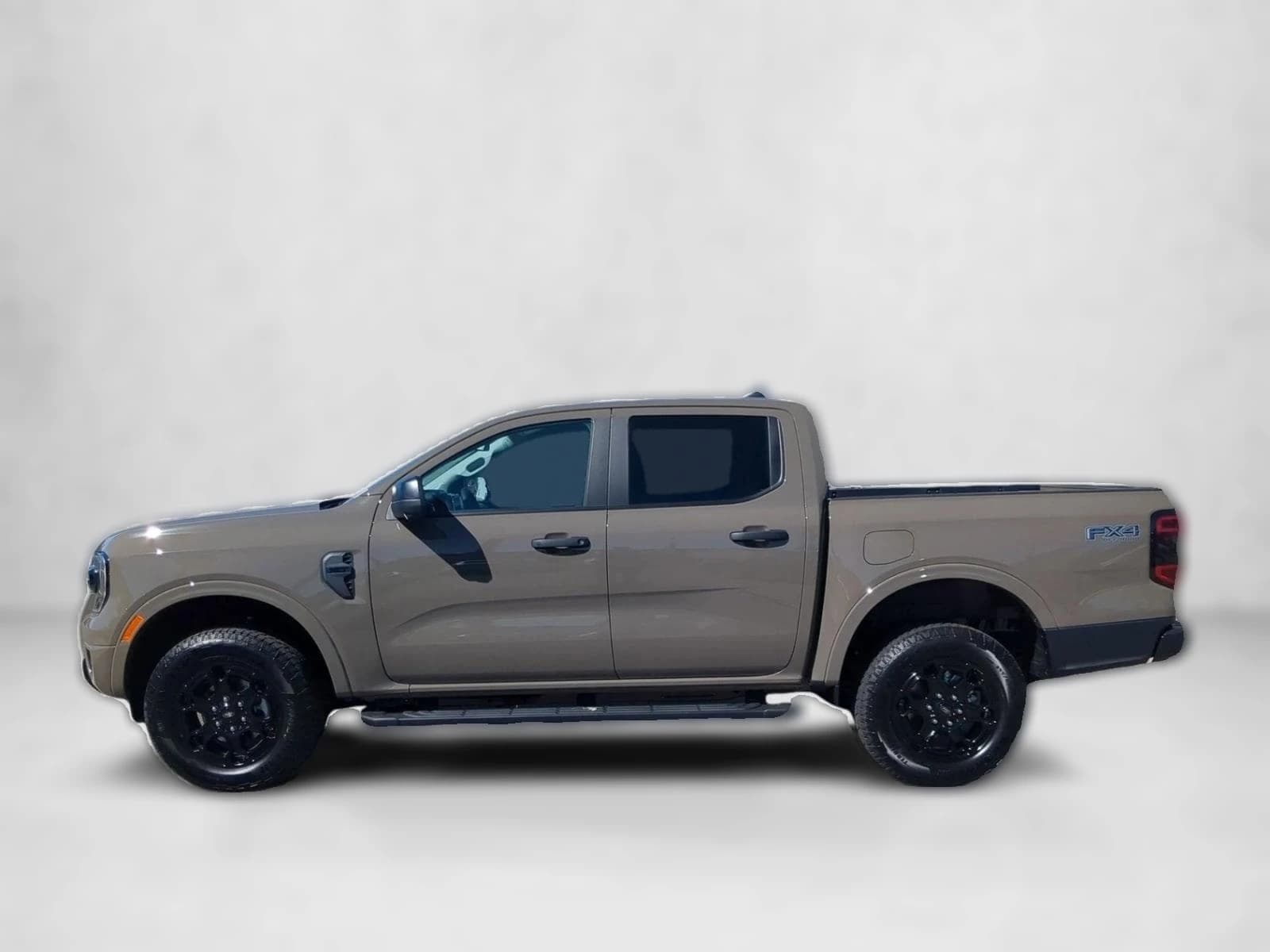 Ford Ranger XLT 4WD SuperCrew 5' Box 2026 — side view