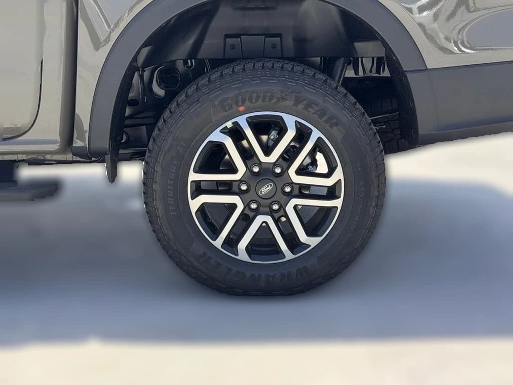 Ford Ranger LARIAT 4WD SuperCrew 5' Box 2026 — side view