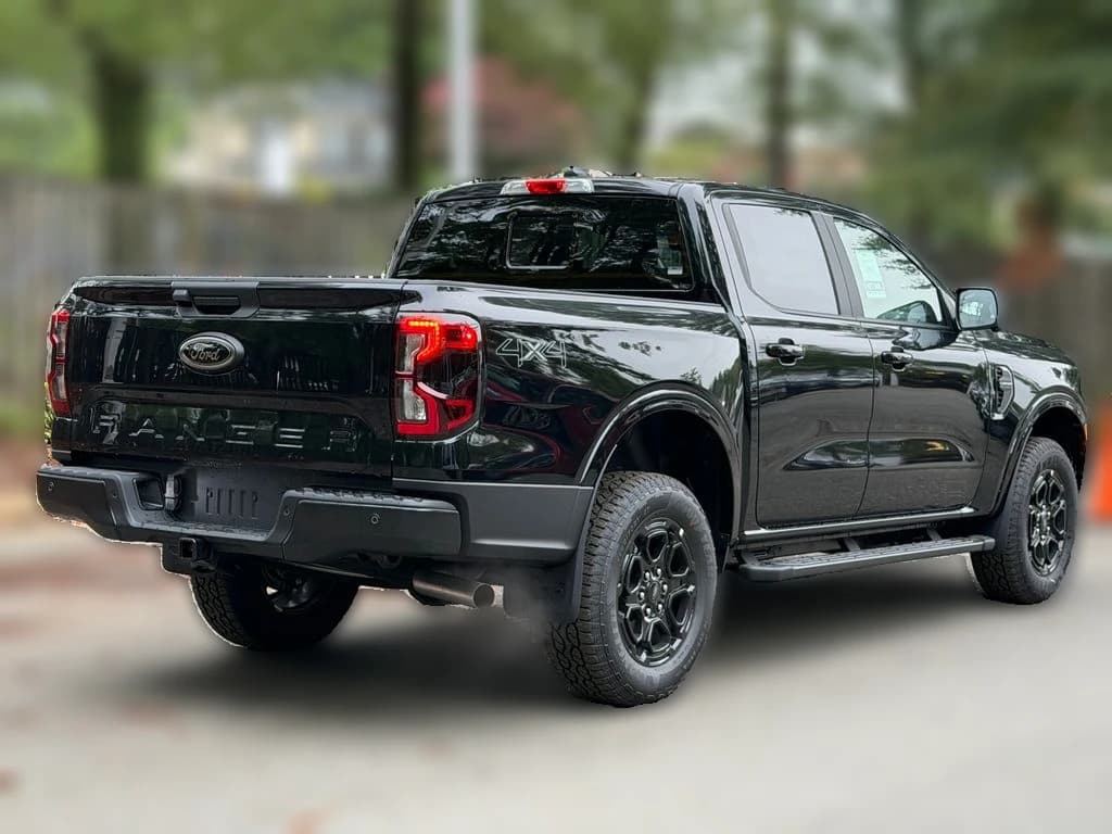 Ford Ranger LARIAT 4WD SuperCrew 5' Box 2026 — side view