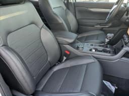 Ford Ranger LARIAT 4WD SuperCrew 5' Box 2025 — side view