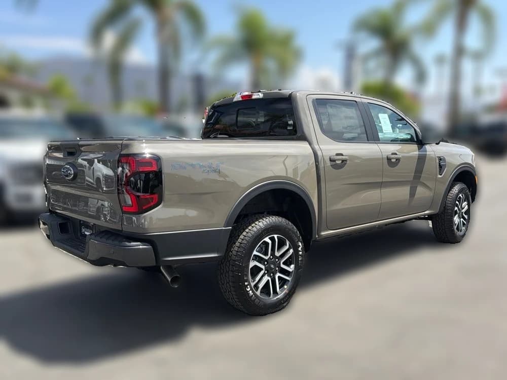 Ford Ranger LARIAT 4WD SuperCrew 5' Box 2026 — side view