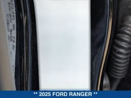 Ford Ranger LARIAT 4WD SuperCrew 5' Box 2025 — side view