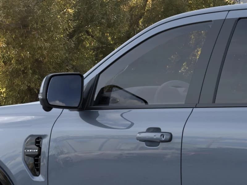 Ford Ranger LARIAT 4WD SuperCrew 5' Box 2025 — side view