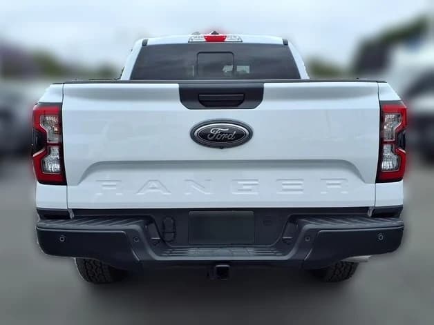 Ford Ranger LARIAT 4WD SuperCrew 5' Box 2026 — side view