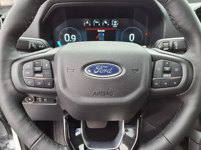 Ford Ranger LARIAT 4WD SuperCrew 5' Box 2026 — side view