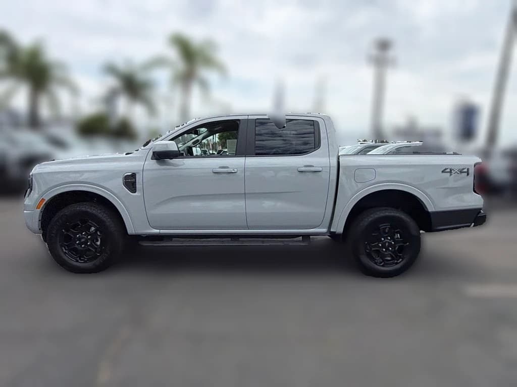 Ford Ranger LARIAT 4WD SuperCrew 5' Box 2026 — side view