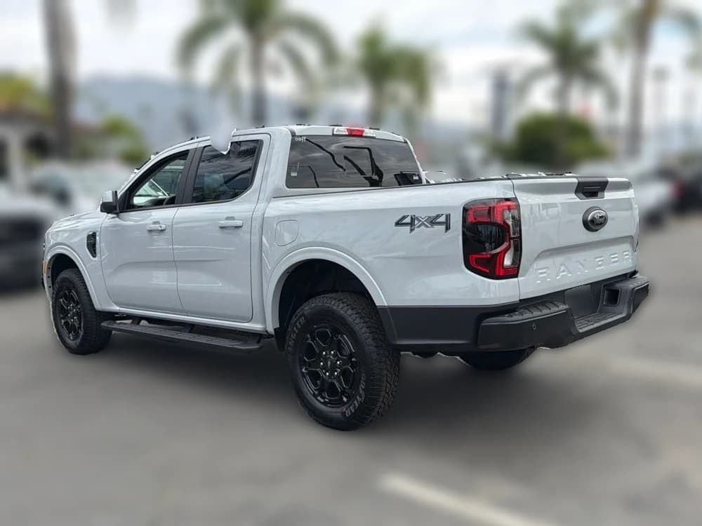 Ford Ranger LARIAT 4WD SuperCrew 5' Box 2026 — side view