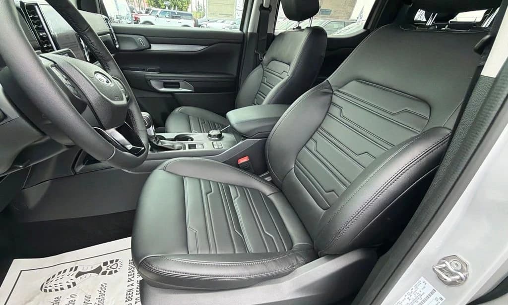 Ford Ranger LARIAT 4WD SuperCrew 5' Box 2026 — side view