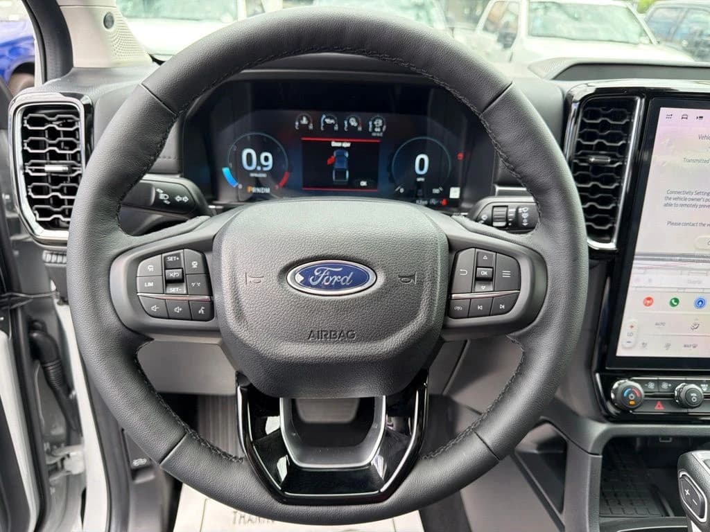 Ford Ranger LARIAT 4WD SuperCrew 5' Box 2026 — side view