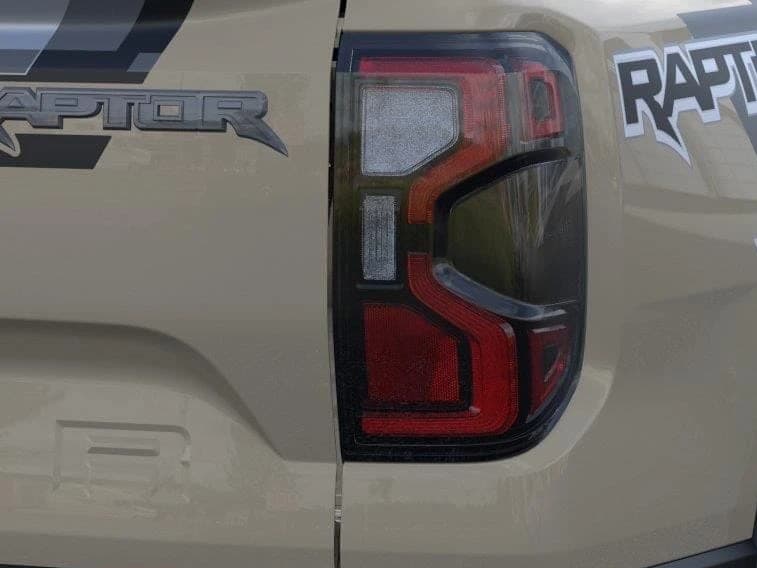 Ford Ranger Raptor 4WD SuperCrew 5' Box 2025 — side view