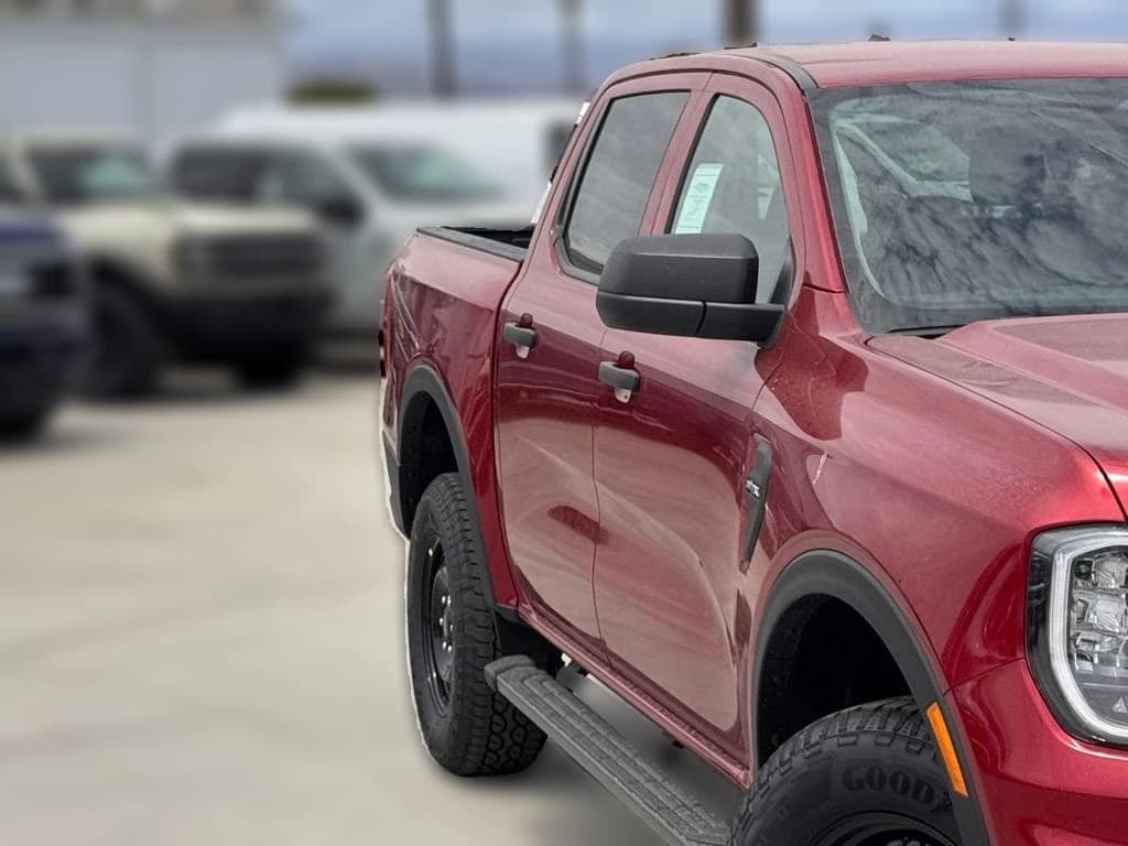 Ford Ranger XL 4WD SuperCrew 5' Box 2026 — side view