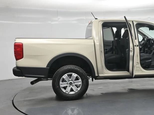 Ford Ranger XL 4WD SuperCrew 5' Box 2026 — side view