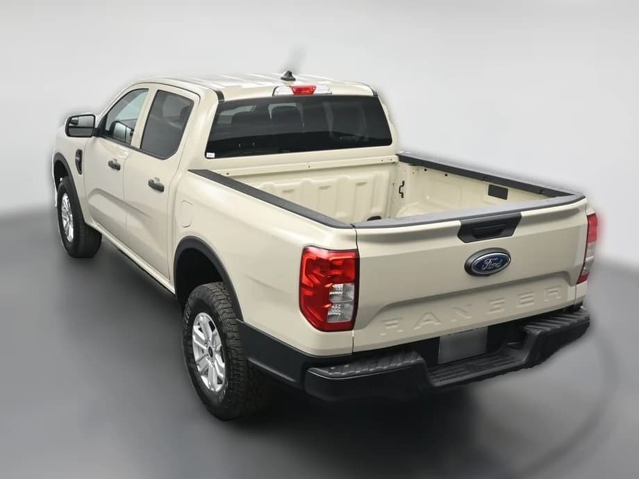 Ford Ranger XL 4WD SuperCrew 5' Box 2026 — side view