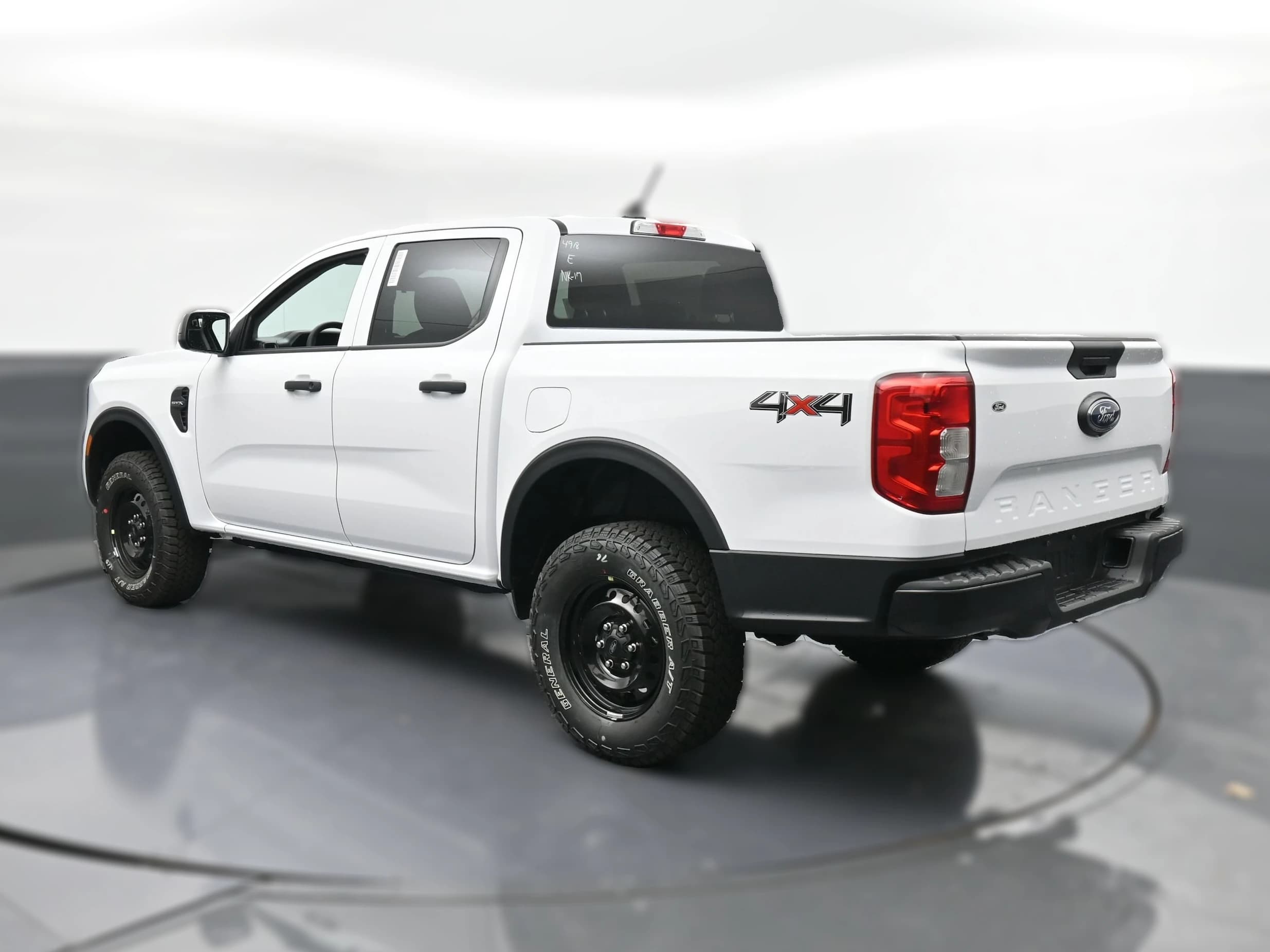 Ford Ranger XL 4WD SuperCrew 5' Box 2026 — side view