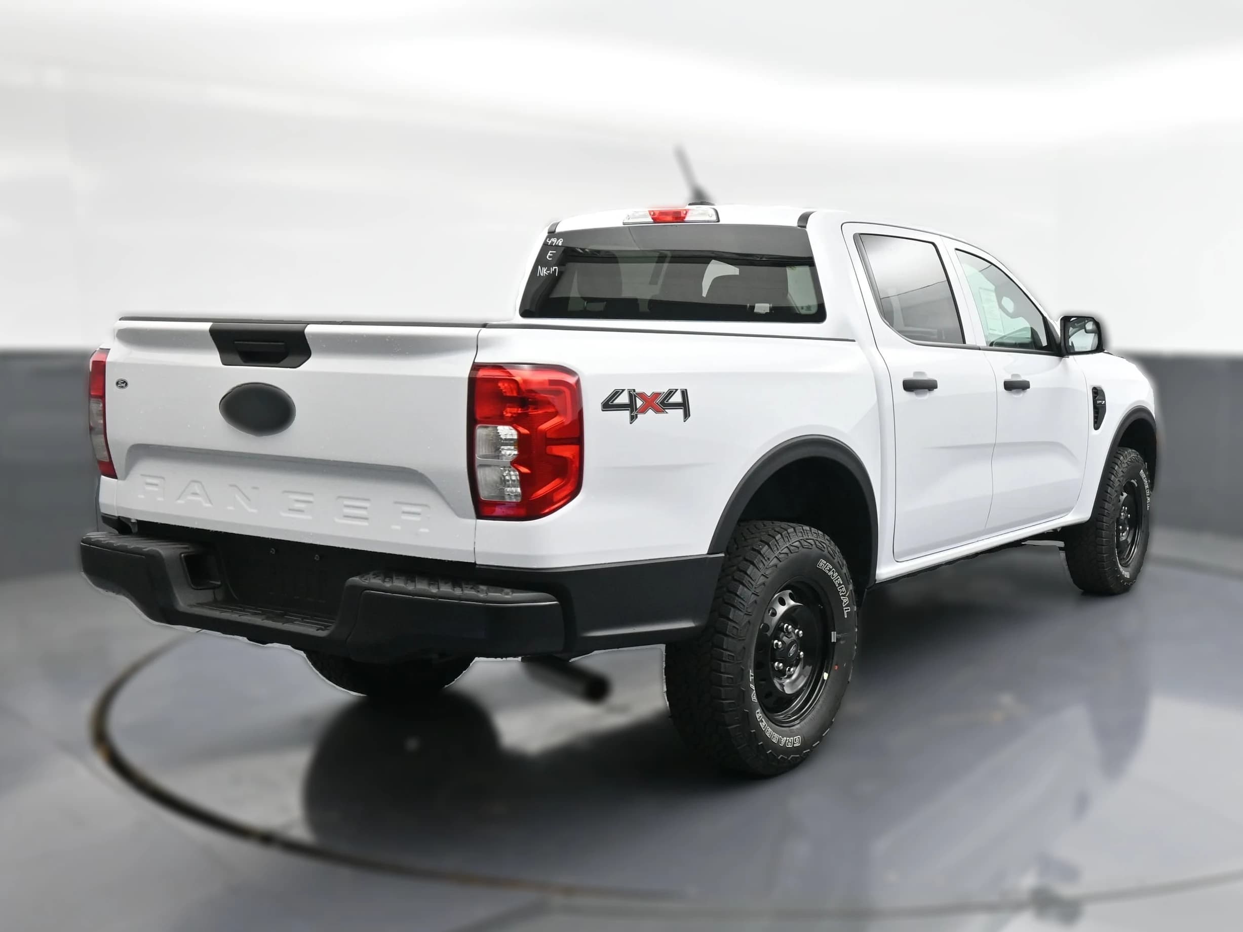 Ford Ranger XL 4WD SuperCrew 5' Box 2026 — side view