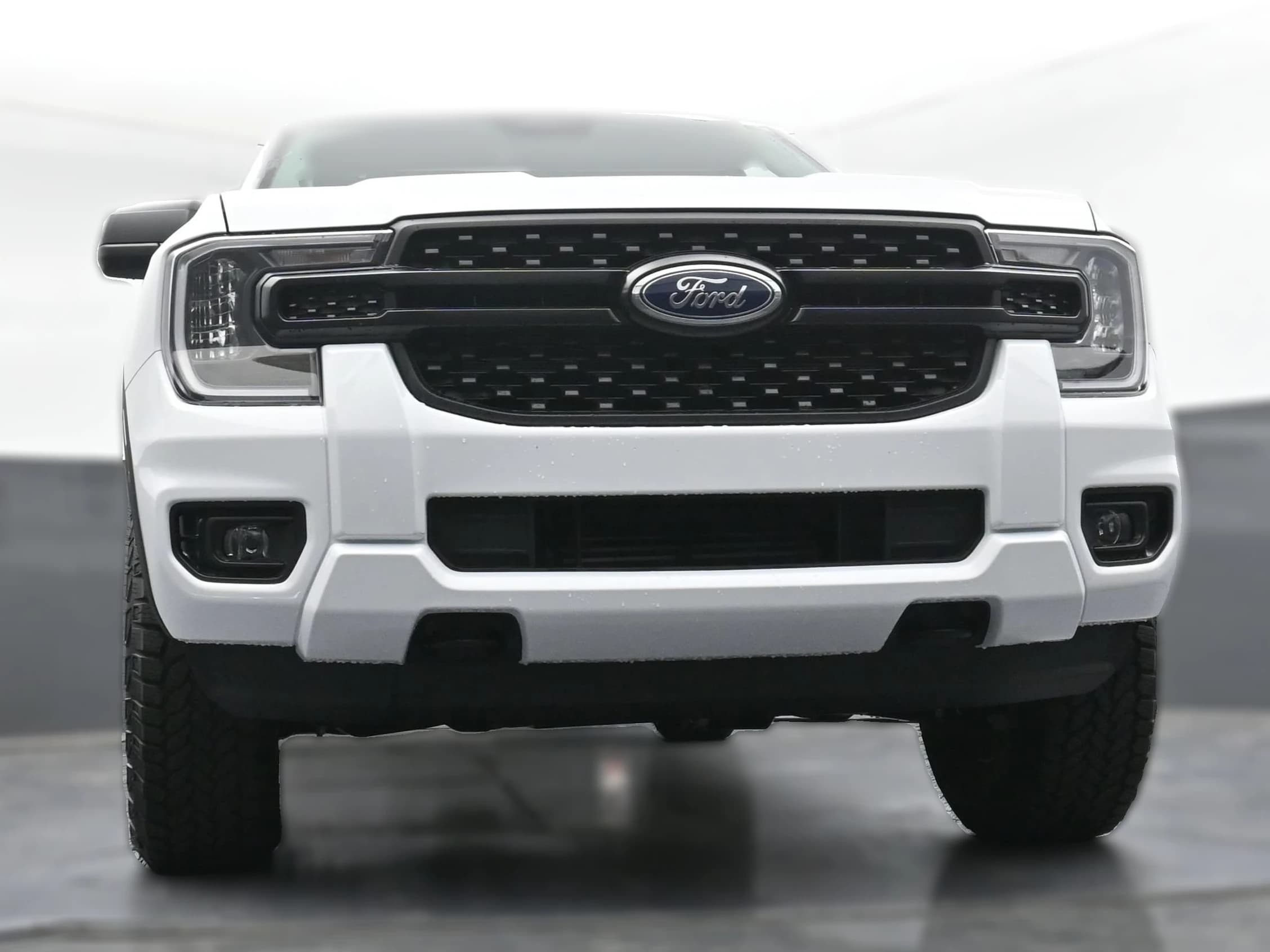 Ford Ranger XL 4WD SuperCrew 5' Box 2026 — side view