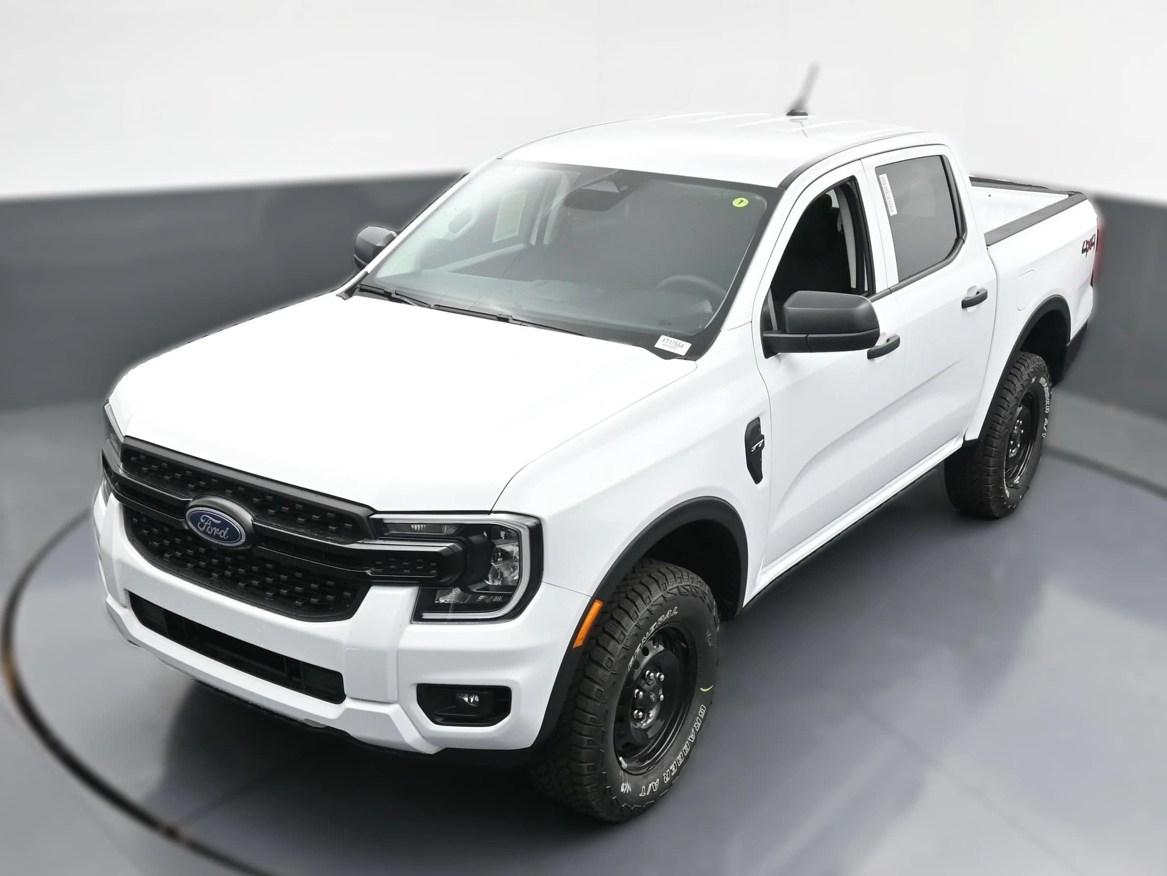 Ford Ranger XL 4WD SuperCrew 5' Box 2026 — side view