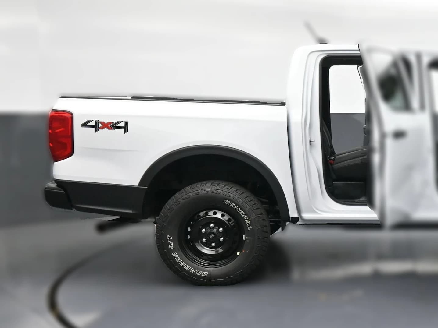 Ford Ranger XL 4WD SuperCrew 5' Box 2026 — side view