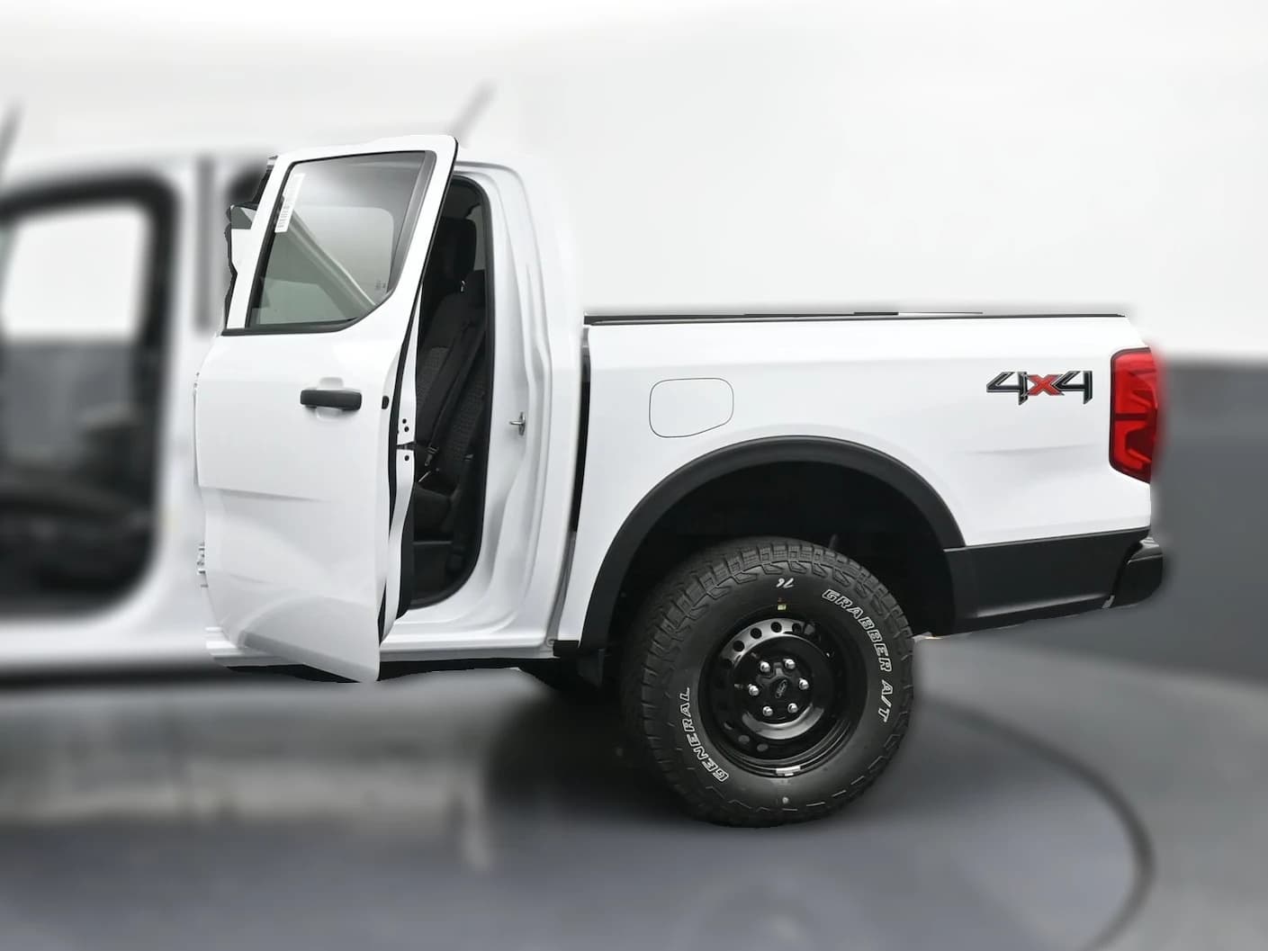 Ford Ranger XL 4WD SuperCrew 5' Box 2026 — side view